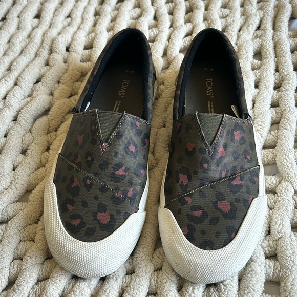 Toms Slip on shoes leopard print - Picture 2 of 7